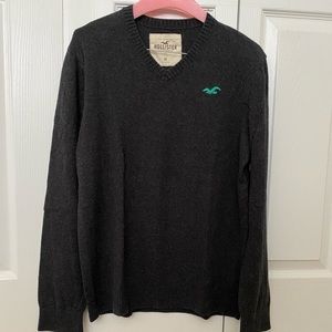 Hollister gray long sleeves